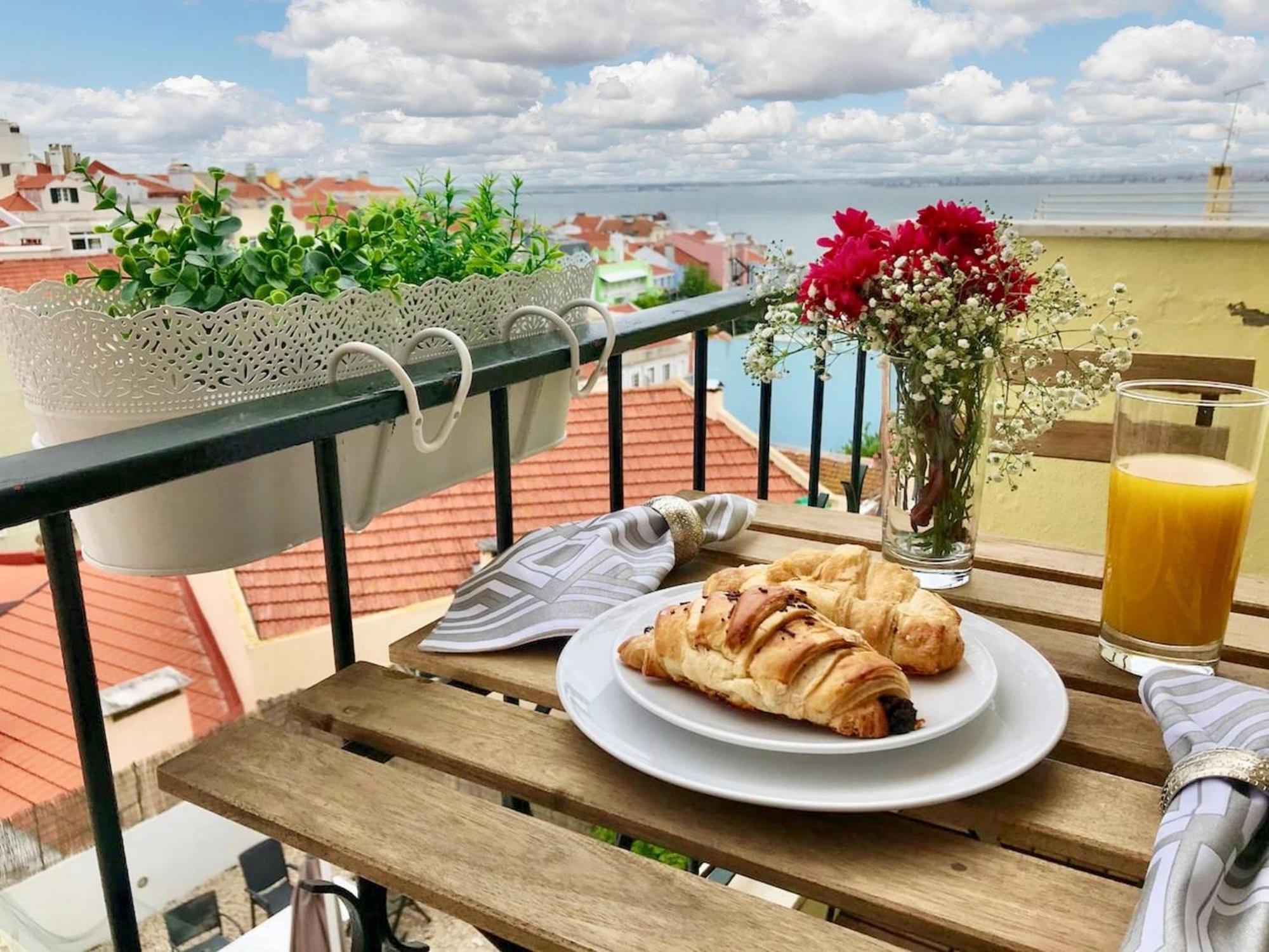 Comfortable Apartment With Balcony And Sea View In Lisbon 50 M² Ngoại thất bức ảnh